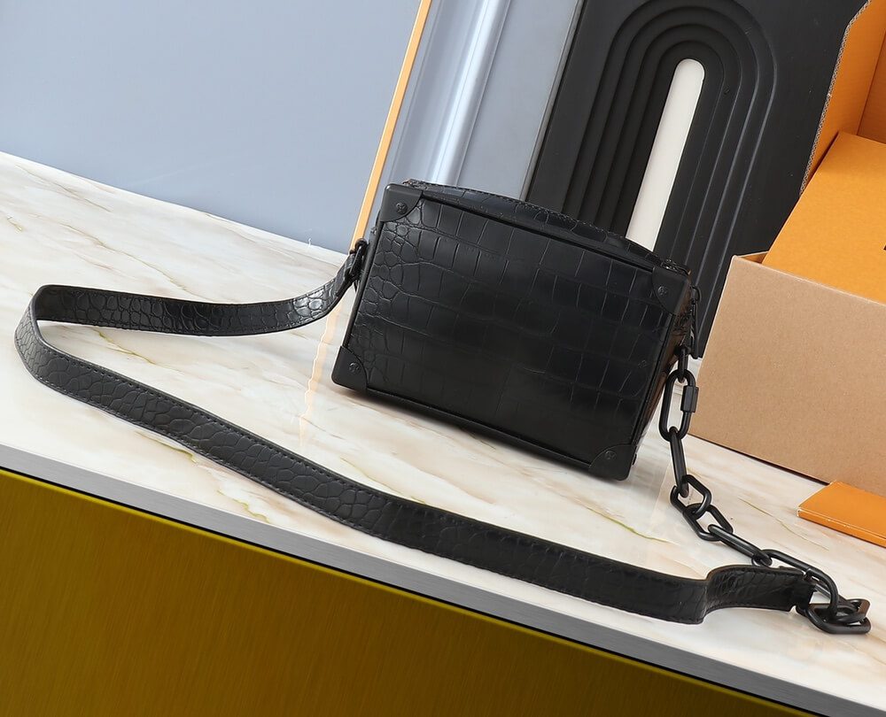 1:1 Replica Louis Vuitton LV Soft Trunk Taurillon Monogram 3 Luxury Bag For Women M57702 M44480 M68906 M44735 - 18.5 cm