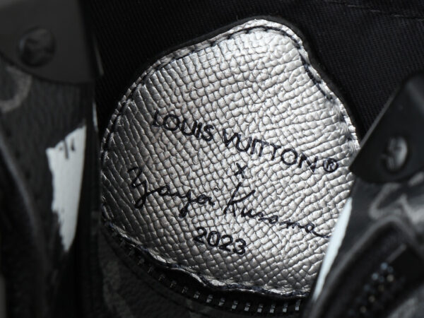 1:1 Replica Louis Vuitton LV Soft Trunk Taurillon Monogram 1 Luxury Bag For Women M57702 M44480 M68906 M44735 - 18.5 cm