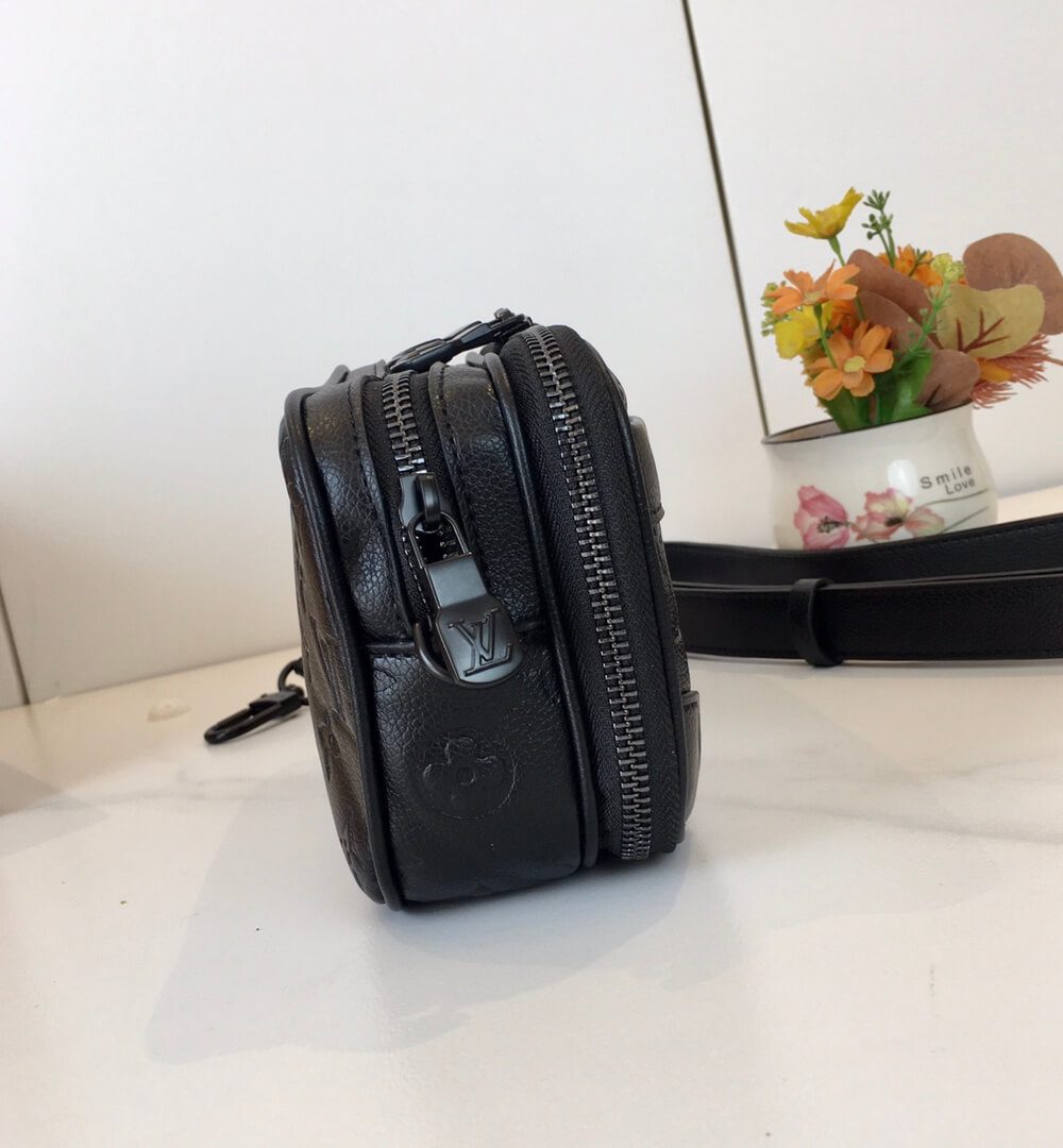 1:1 Replica Louis Vuitton LV Alpha Wearable Wallet Monogram Shadow Leather Unique Bag For Unisex M82544 - 18.5 cm