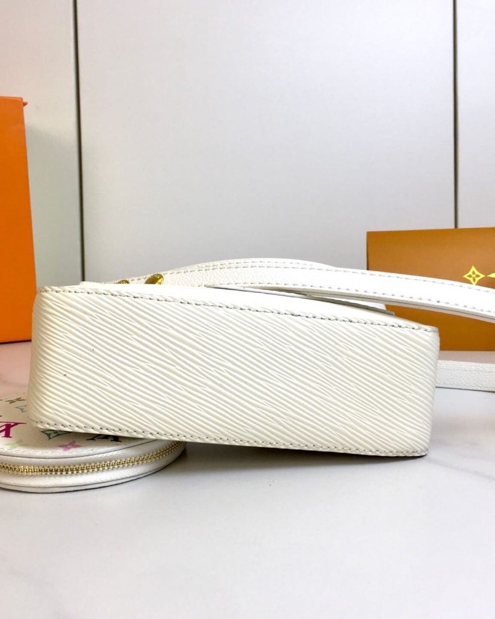 1:1 Replica Louis Vuitton LV x Tm Marellini Epi Luxury Bag For Women M13100 - 19 cm