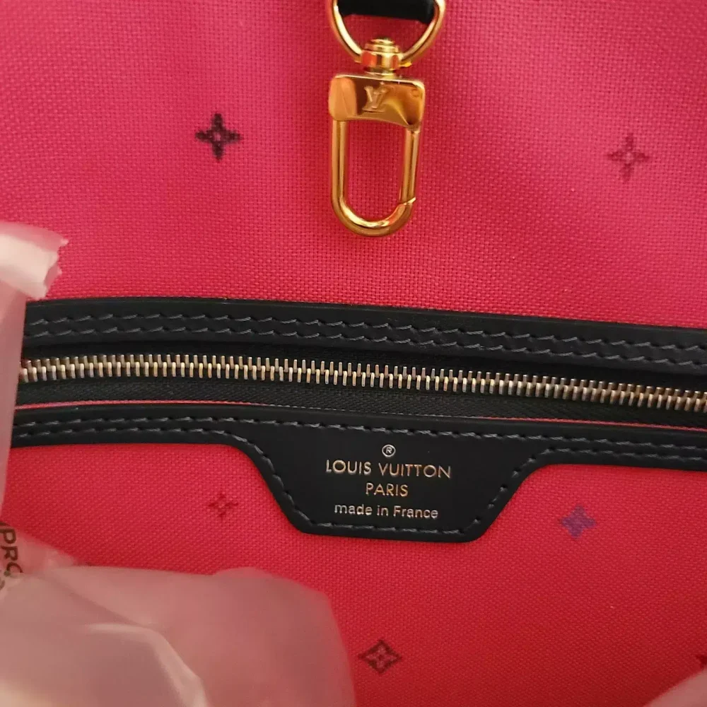 1:1 Replica Louis Vuitton LV Midnight Fuschia Neverfull MM Monogram Luxury Bag For Women - 31cm/ 12.3in - Image 11
