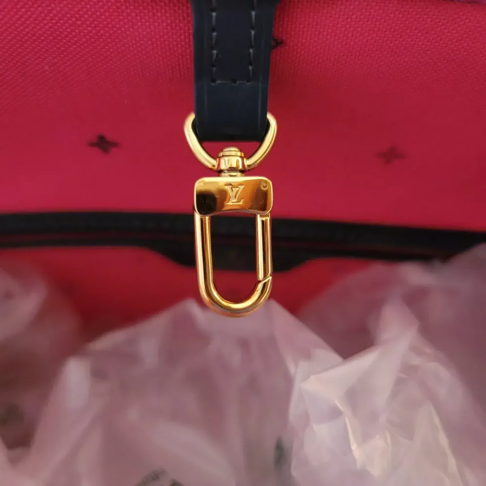 1:1 Replica Louis Vuitton LV Midnight Fuschia Neverfull MM Monogram Luxury Bag For Women - 31cm/ 12.3in - Image 9