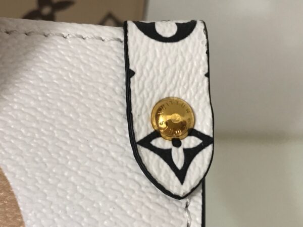 1:1 Replica Louis Vuitton MONOGRAM GIANT ONTHEGO GM WHITE KHAKI GREEN BEIGE Bag 41cm