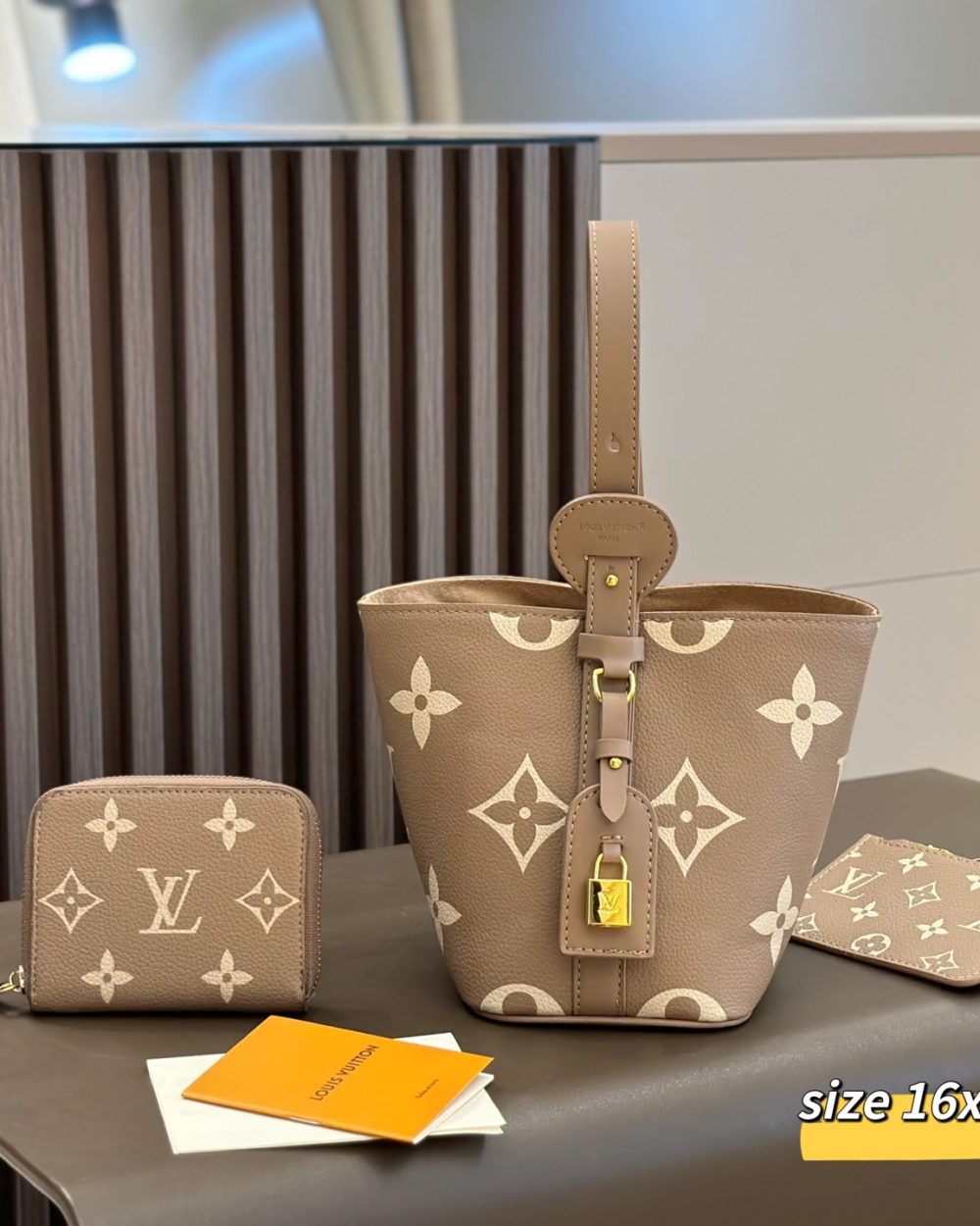 DBS-LC1003- All In BB Handbag Deal