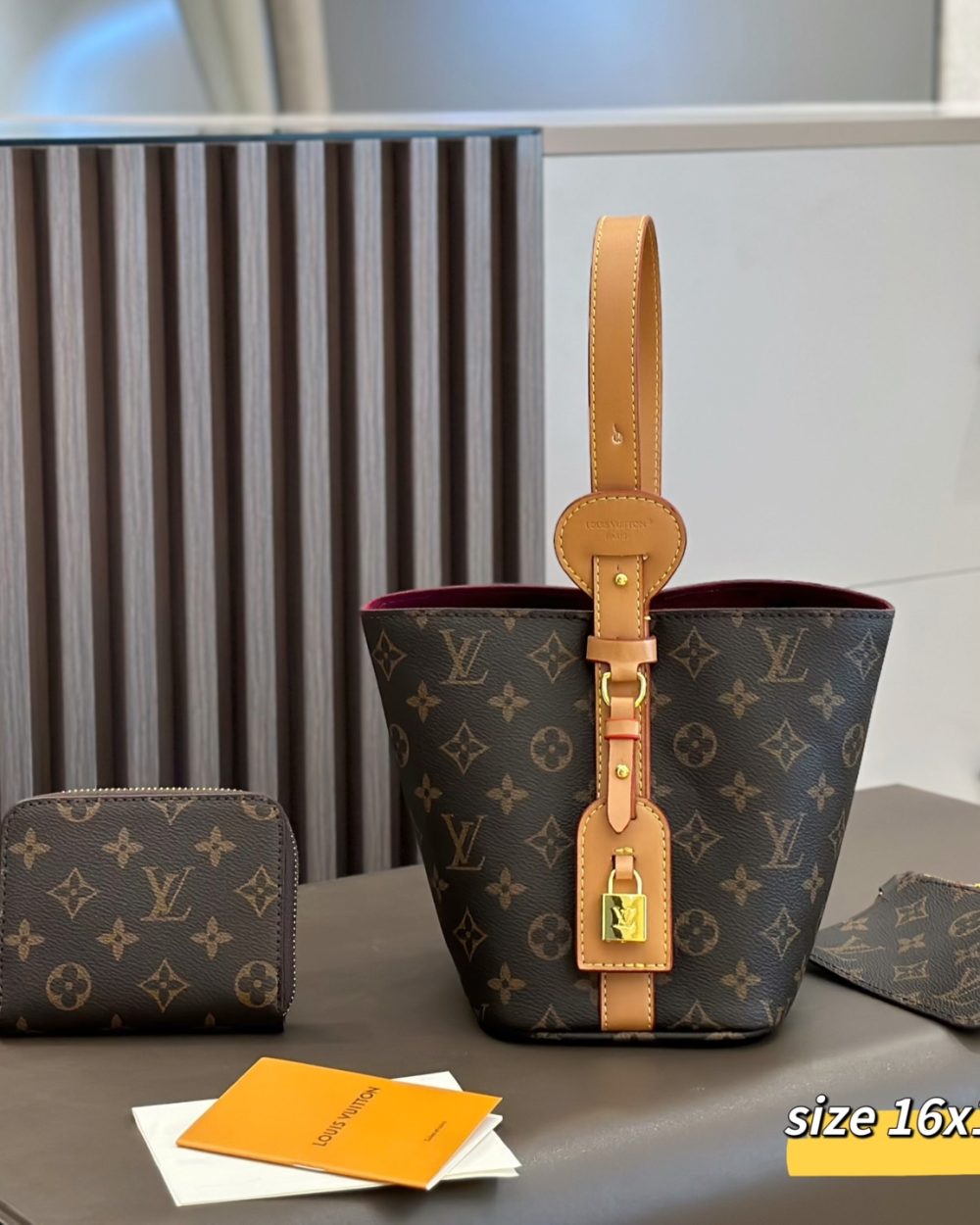 DBS-LC1004- All In BB Handbag Deal