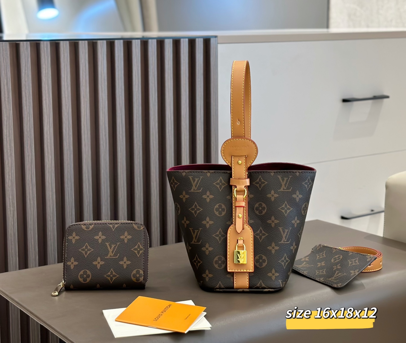 DBS-LC1004- All In BB Handbag Deal 2 DBS-LC1004- All In BB Handbag Deal - Image 2