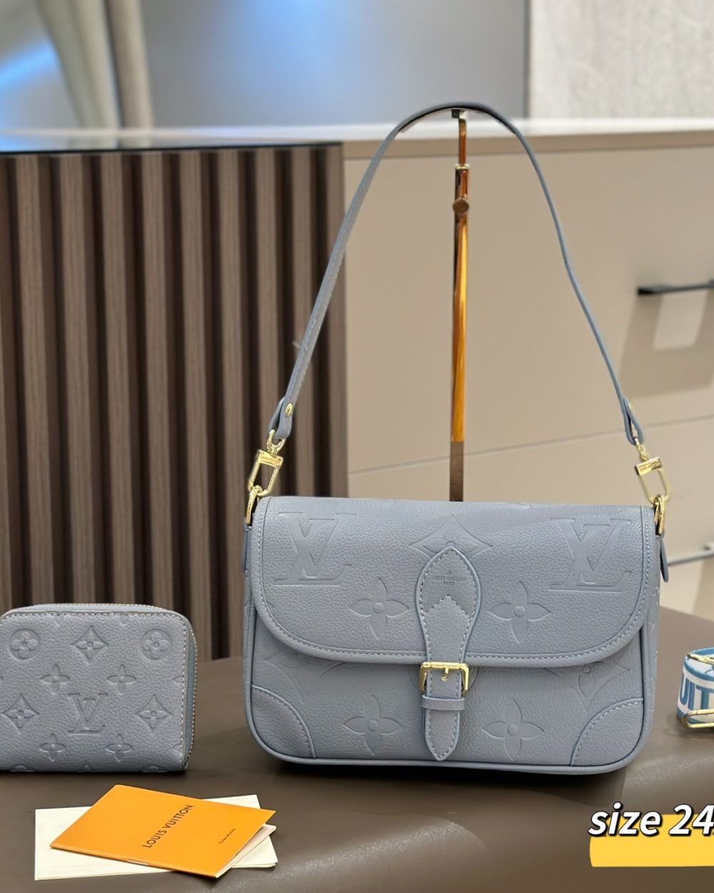 DBS-LC1011- Diane Handbag Deal