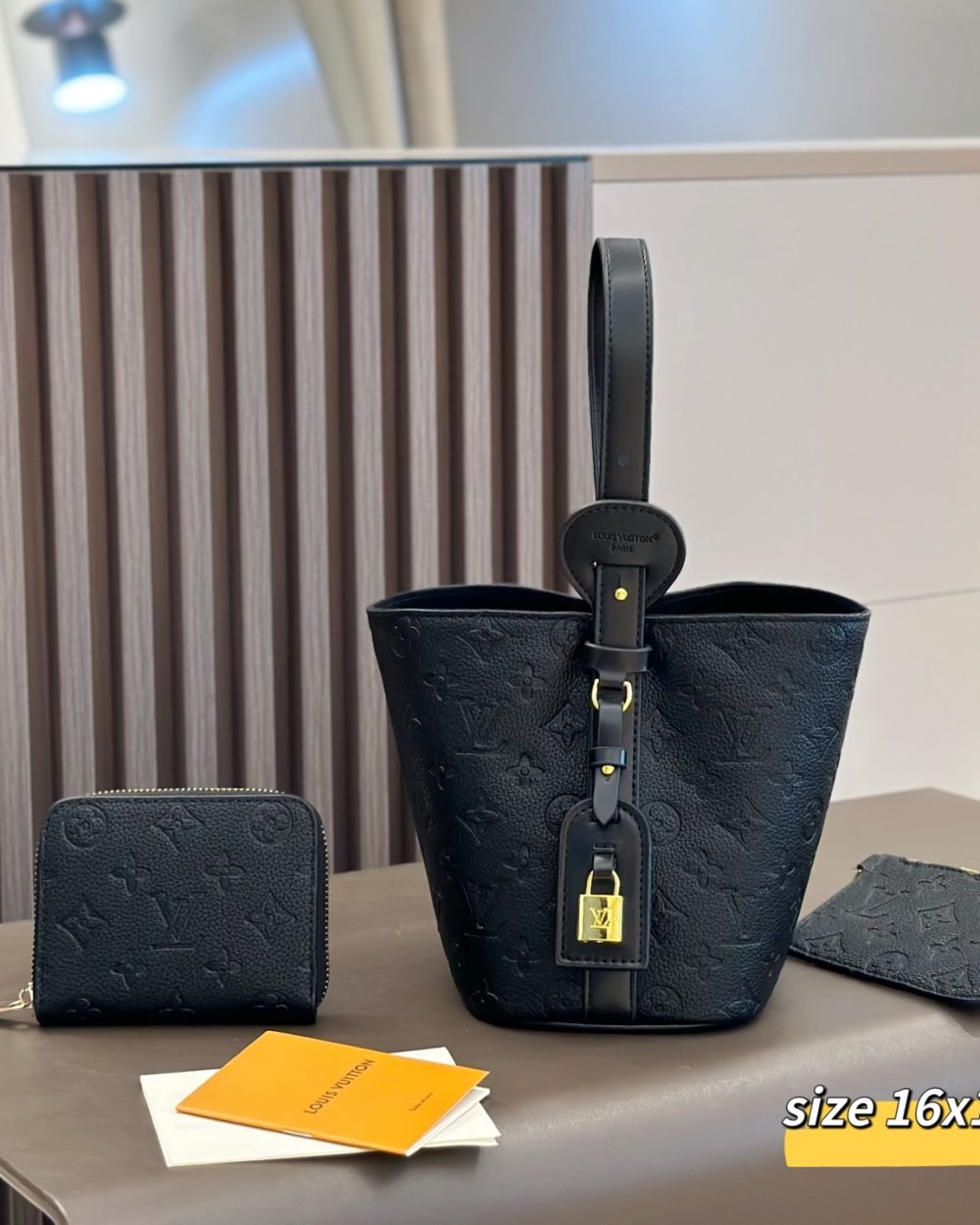 DBS-LC1014- All In BB Handbag Deal