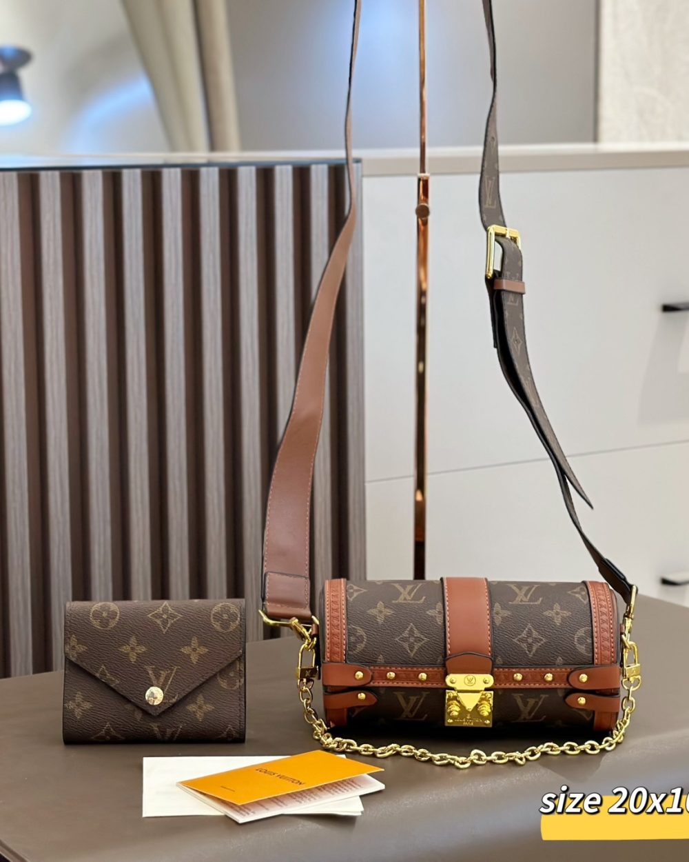 DBS-LC1036 - Papillon Trunk Handbag Deal