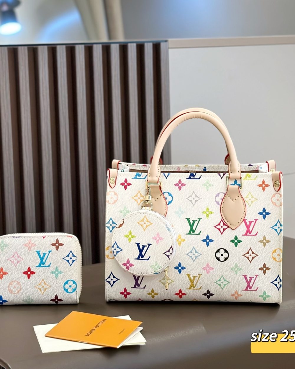 DBS-LC1039 - Onthego PM Handbag Deal