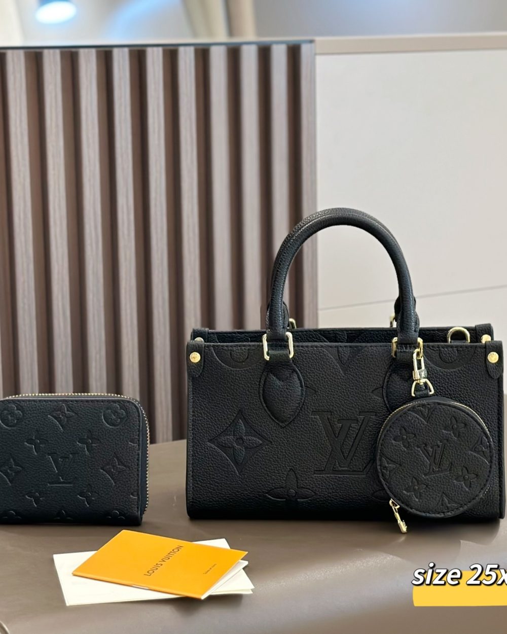 DBS-LC1046 - Onthego E/W Handbag Deal