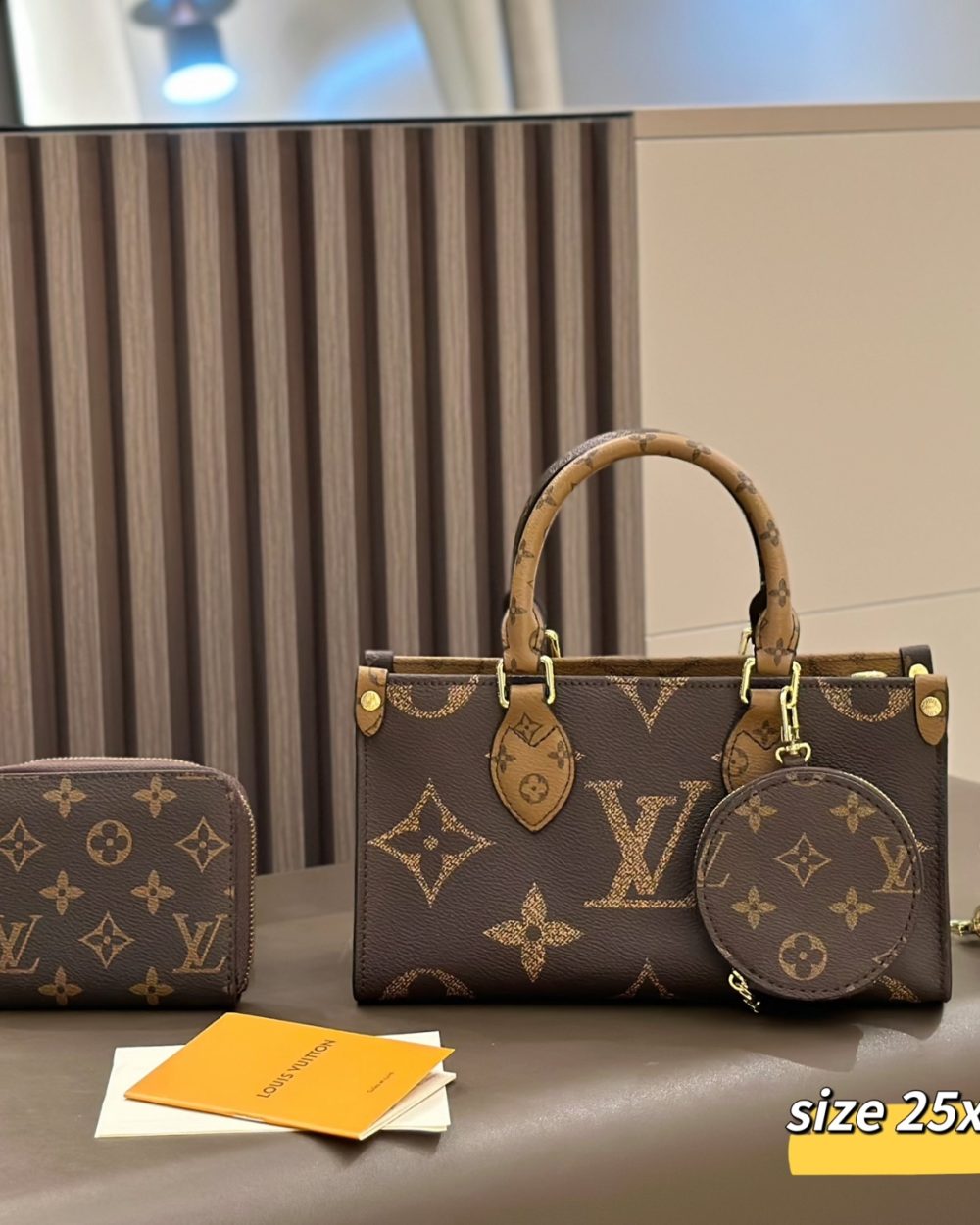 DBS-LC1047 - Onthego E/W Handbag Deal