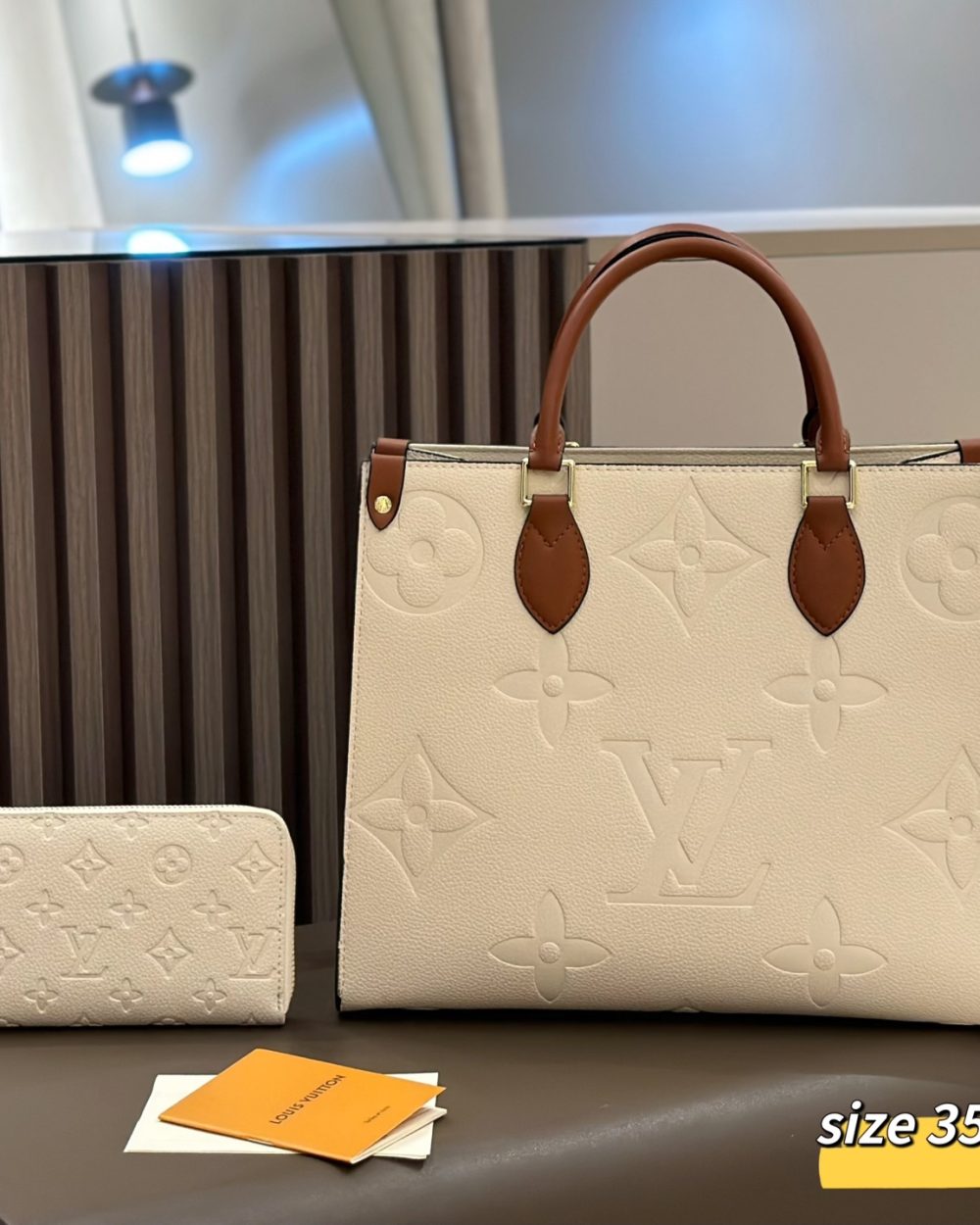 DBS-LC1048 - Onthego MM Handbag Deal