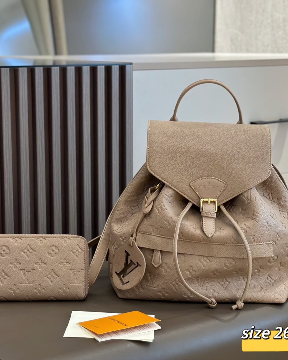 DBS-LC1063 - Montsouris PM Handbag Deal