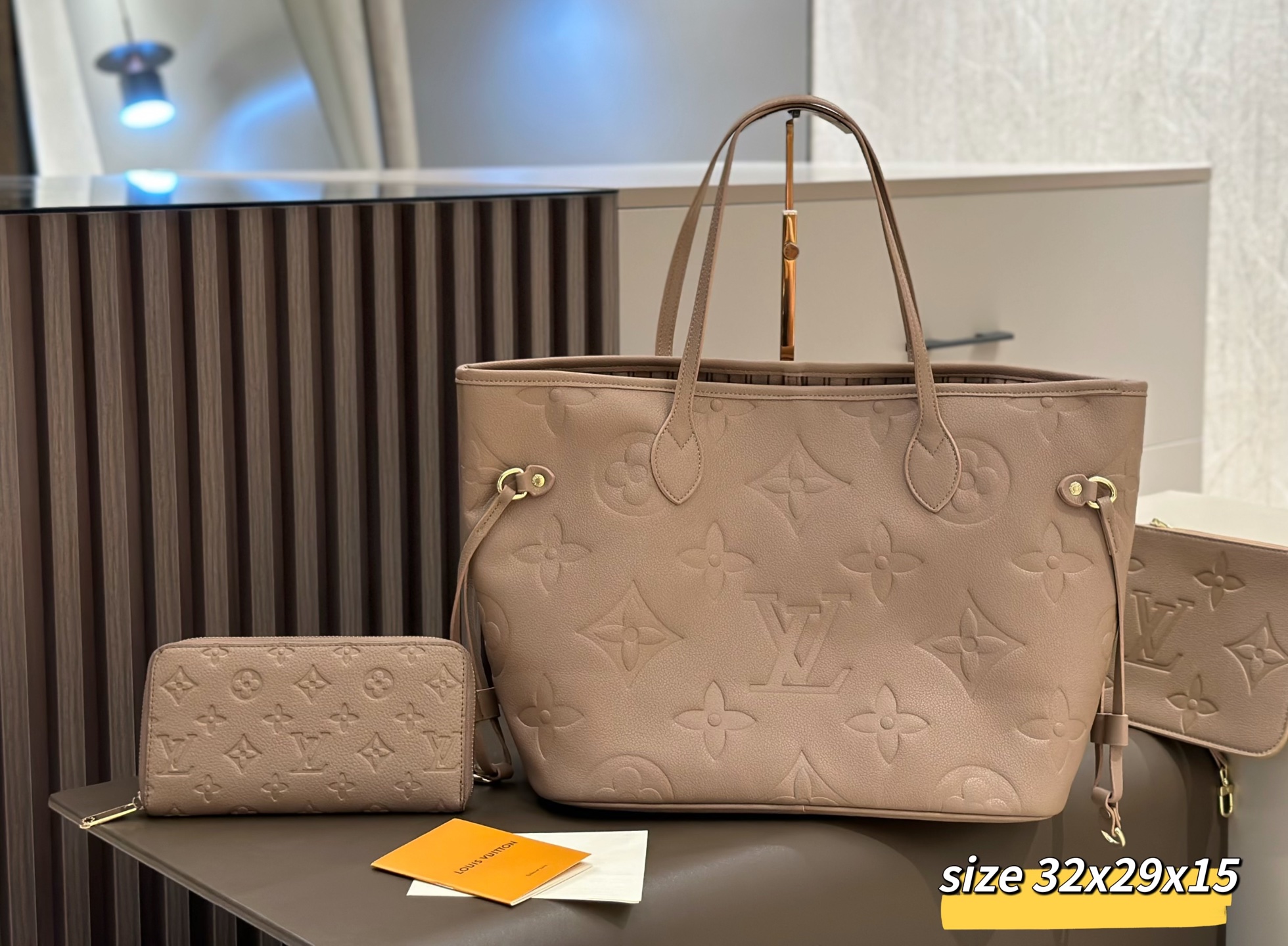 DBS-LC1068 - Neverfull MM Handbag Deal 2 DBS-LC1068 - Neverfull MM Handbag Deal - Image 2