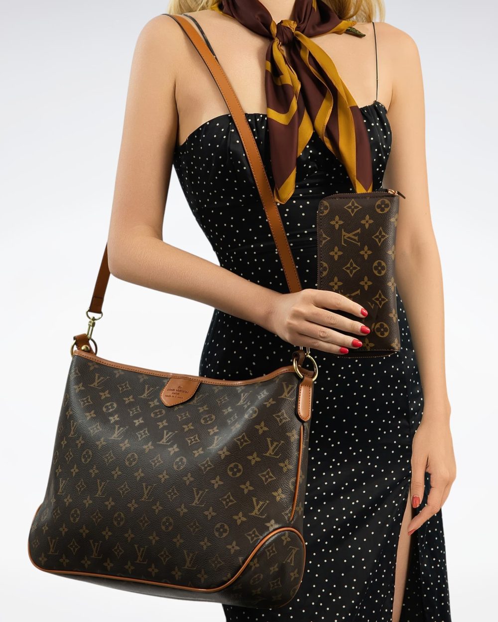 DBS-LC477 - Delightful MM Handbag Deal