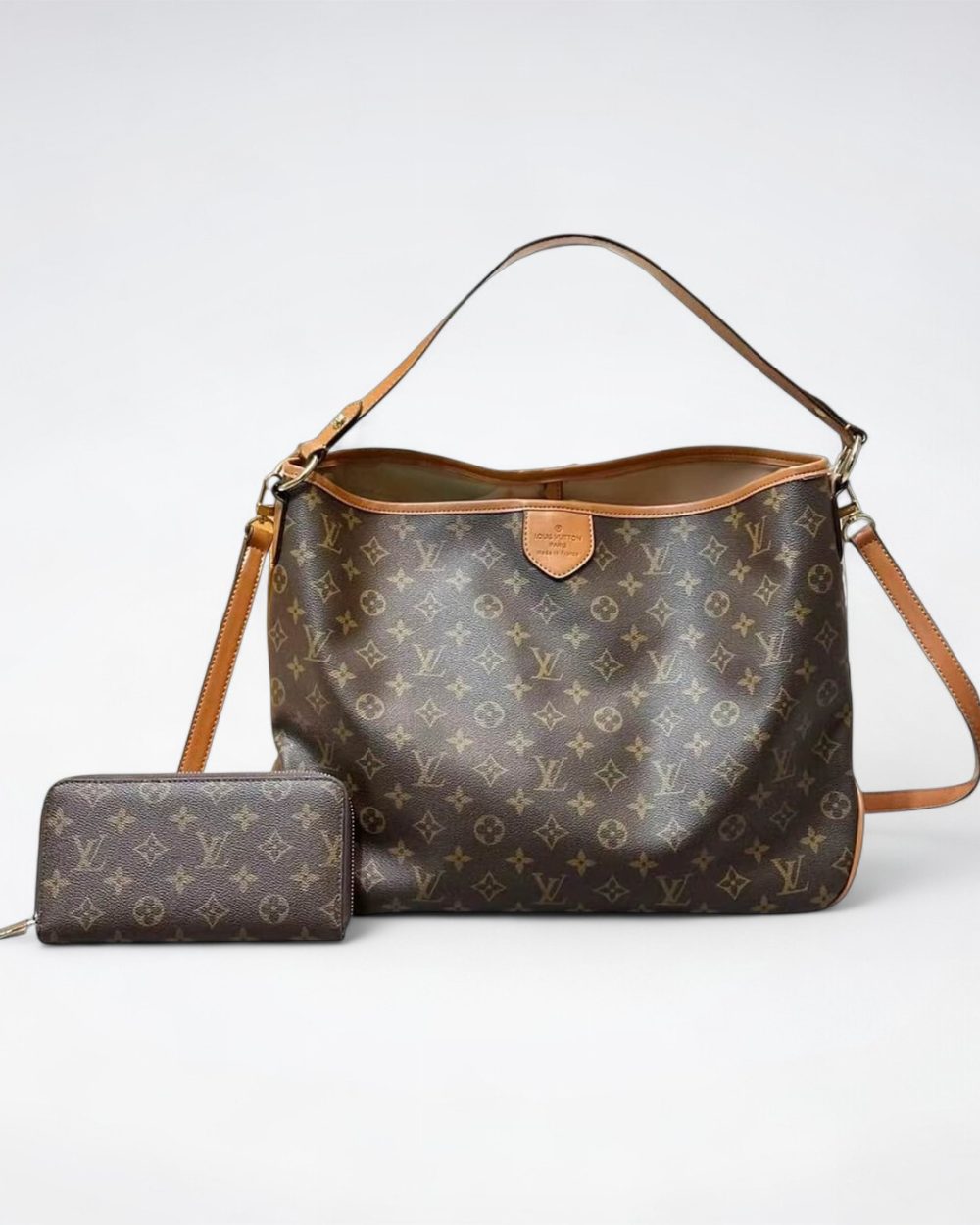 DBS-LC477 - Delightful MM Handbag Deal