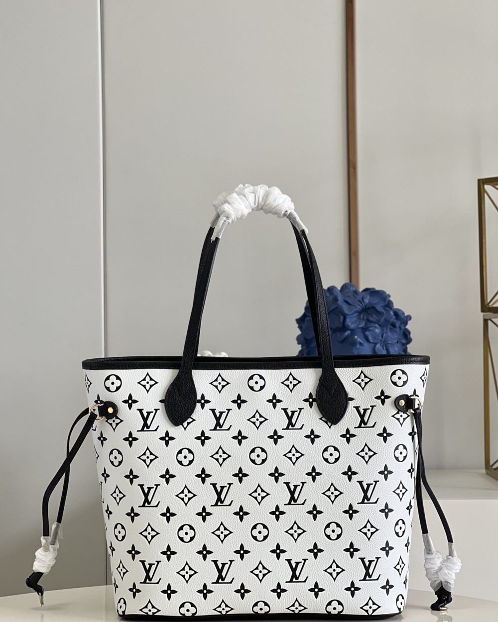 1:1 Replica Louis Vuitton LV Empriente Neverfull MM Black/White Luxury Bag For Women M46103 - 12.2in/31cm