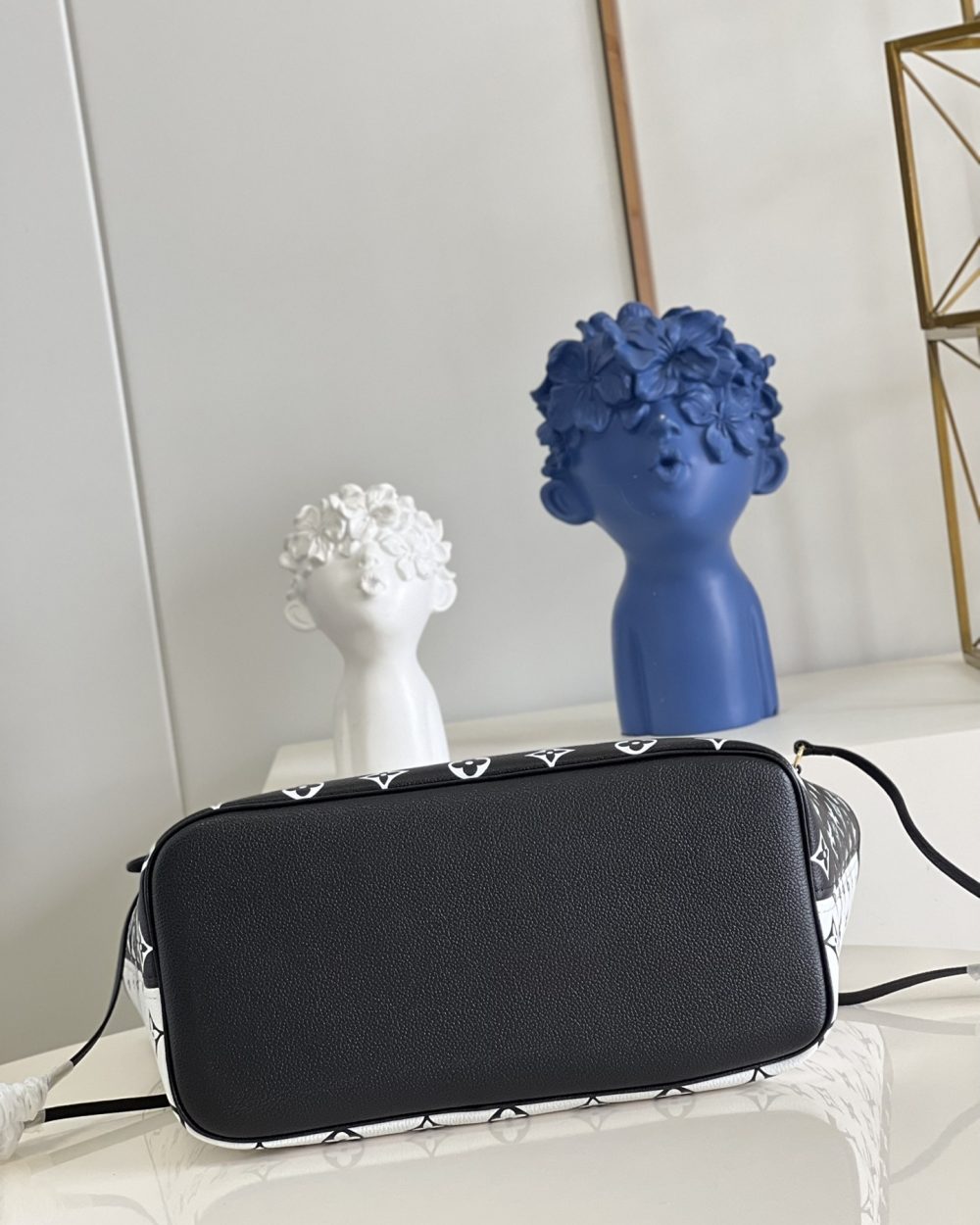 1:1 Replica Louis Vuitton LV Empriente Neverfull MM Black/White Luxury Bag For Women M46103 - 12.2in/31cm