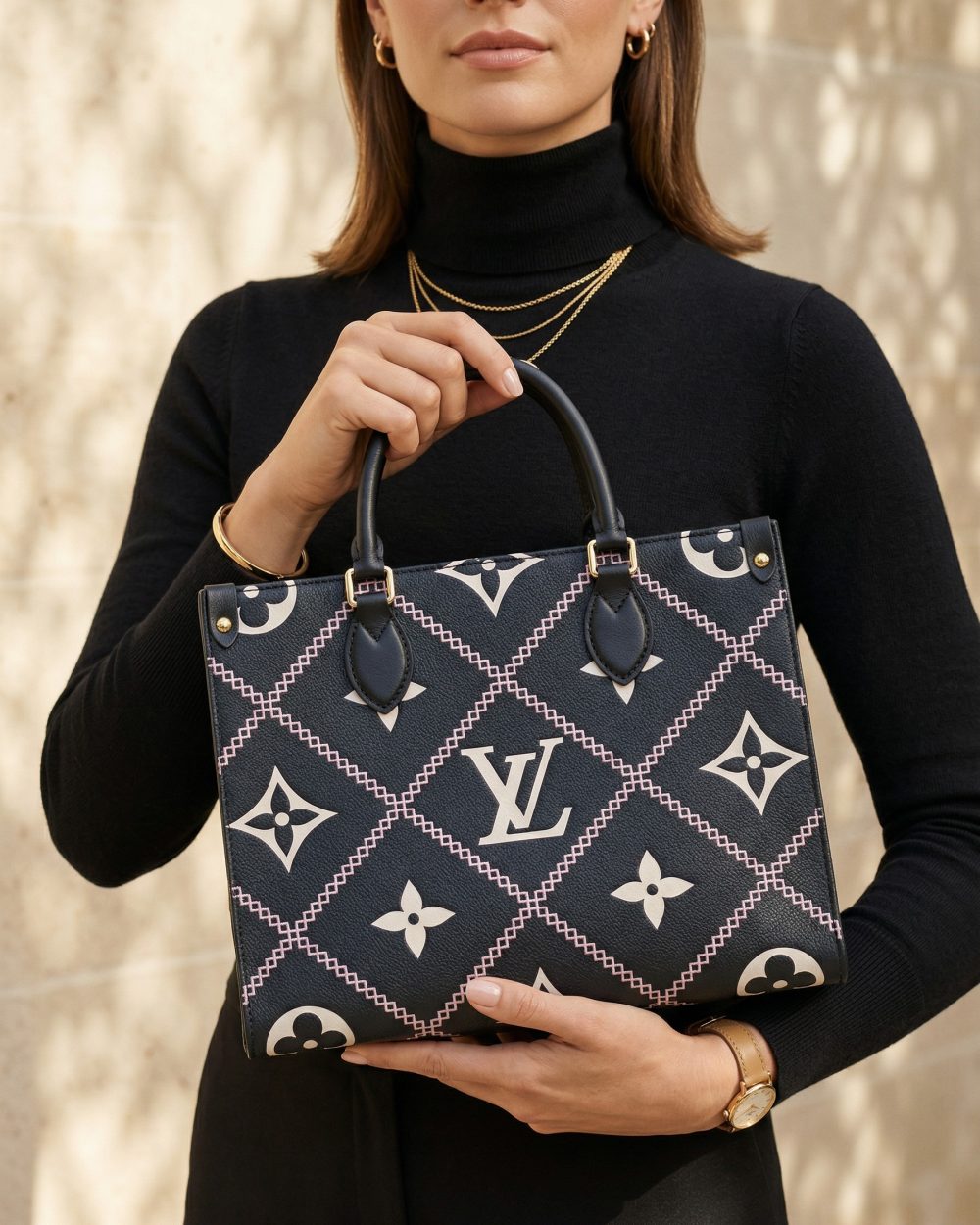 LC399 - Onthego MM Handbag