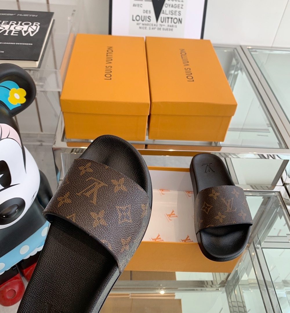 Louis Vuitton LV Waterfront Mule