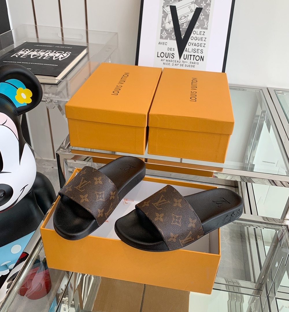 Louis Vuitton LV Waterfront Mule