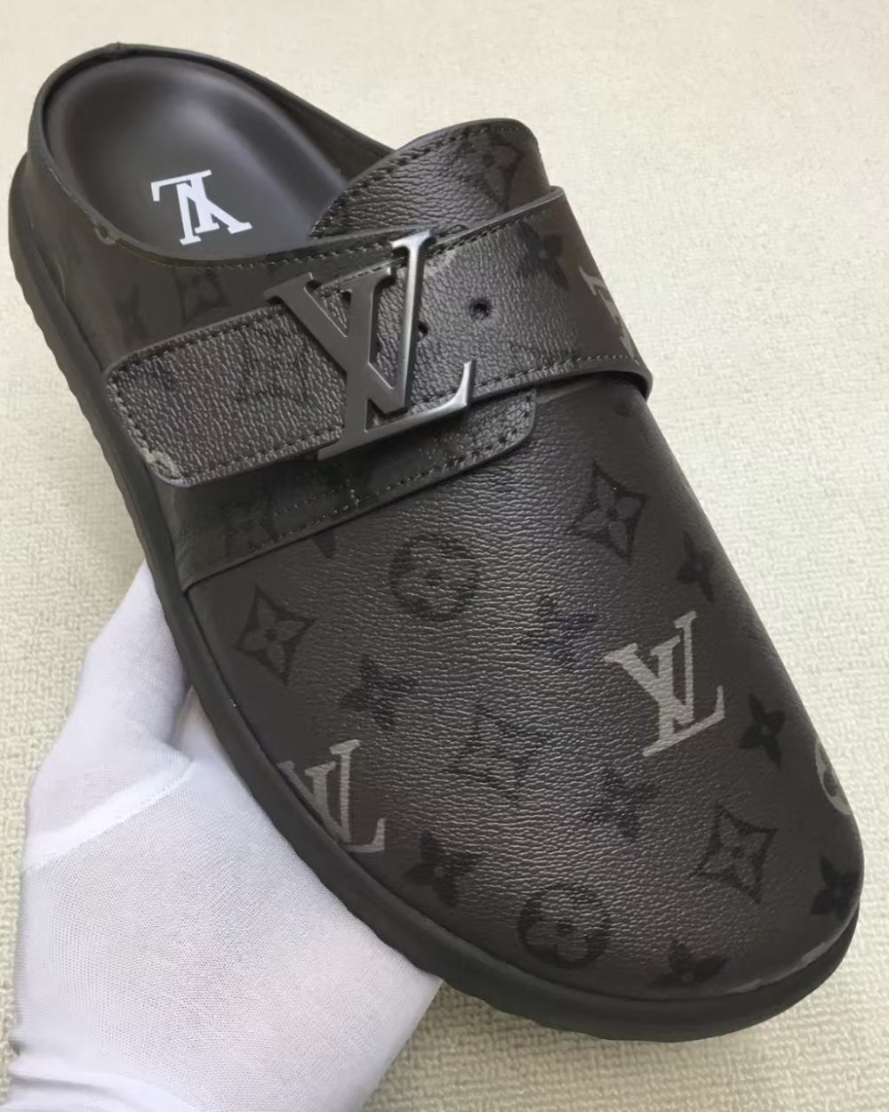 Louis Vuitton LV Easy Mule Black