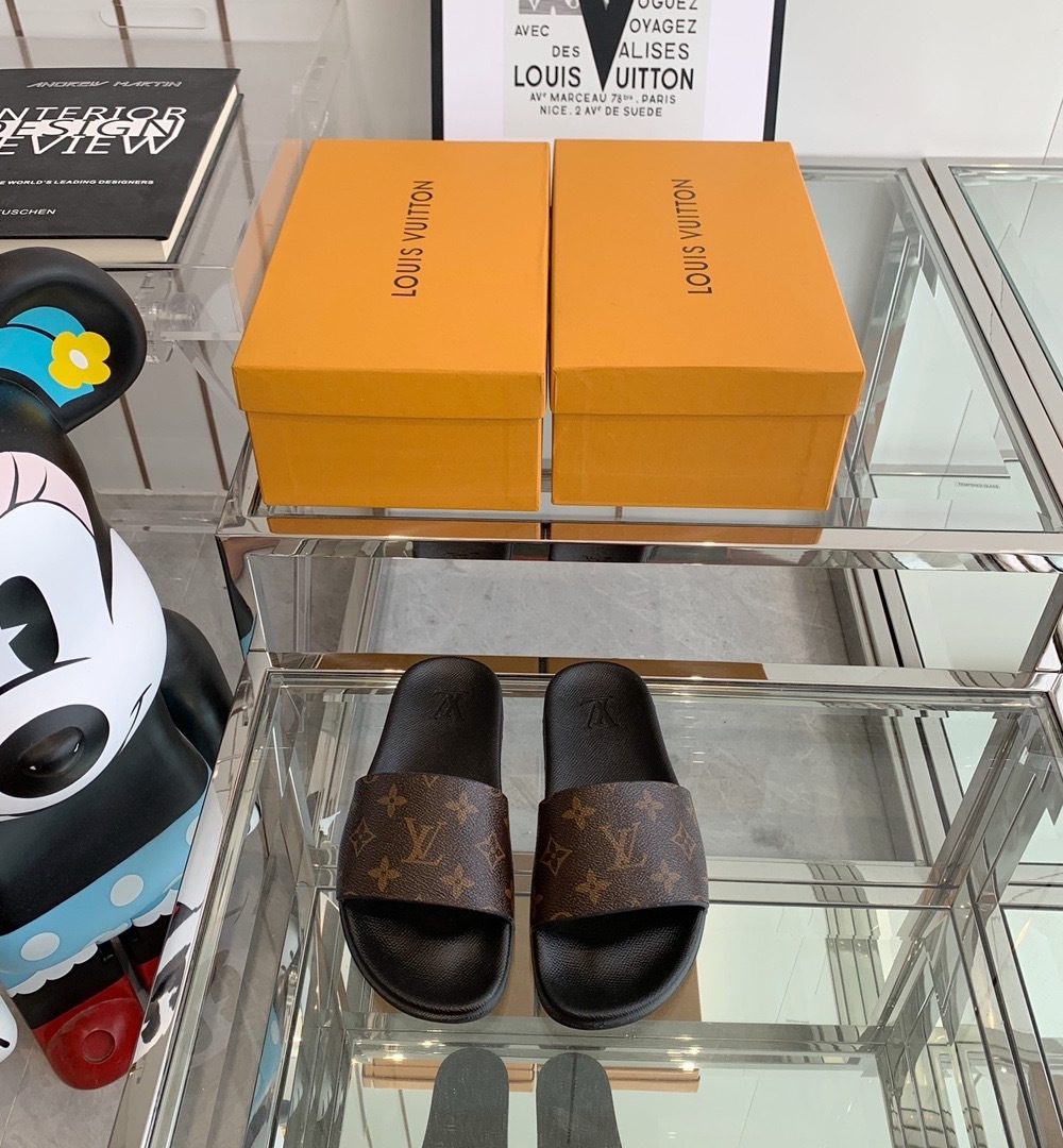 Louis Vuitton LV Waterfront Mule
