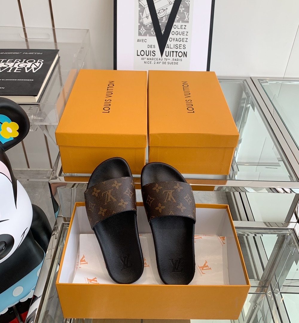 Louis Vuitton LV Waterfront Mule