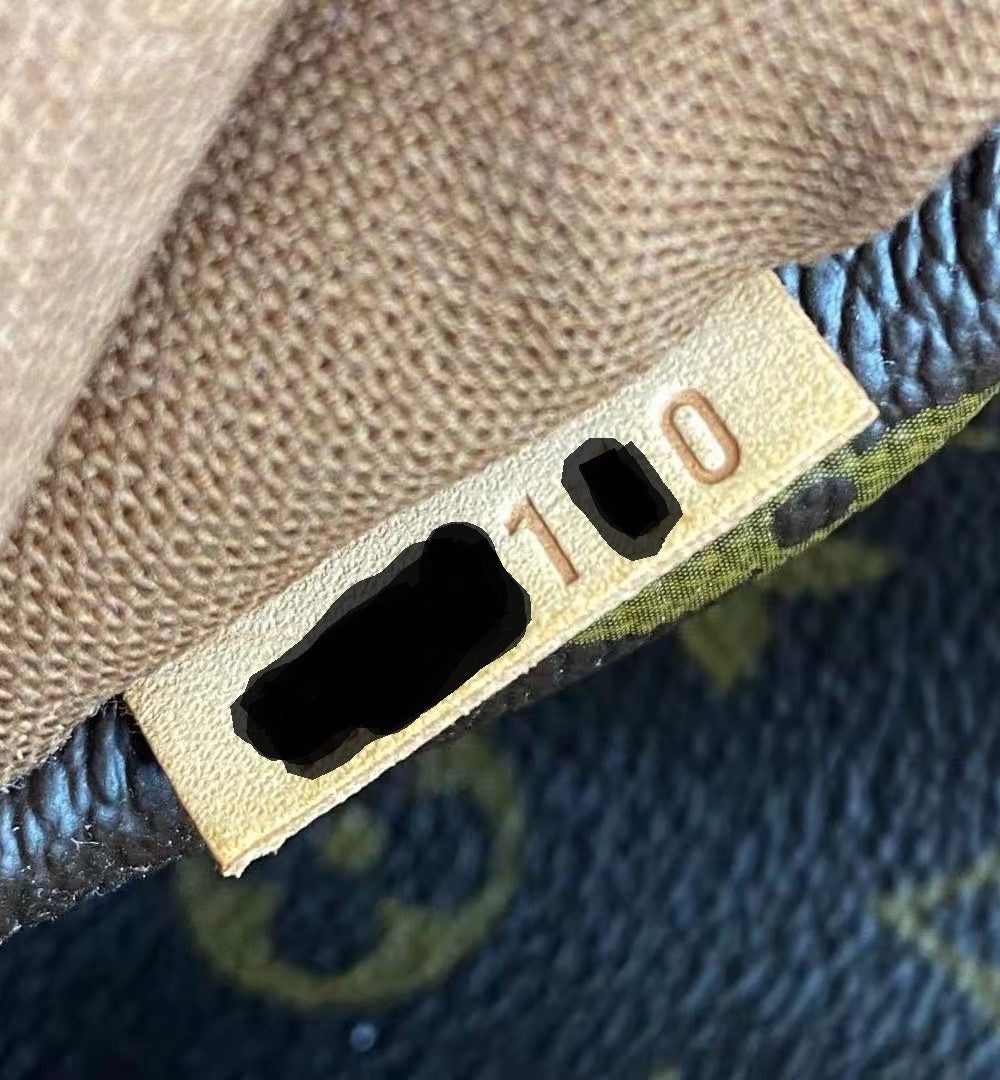 AAA Replica Louis Vuitton LV MONOGRAM CANVAS TOTALLY MM