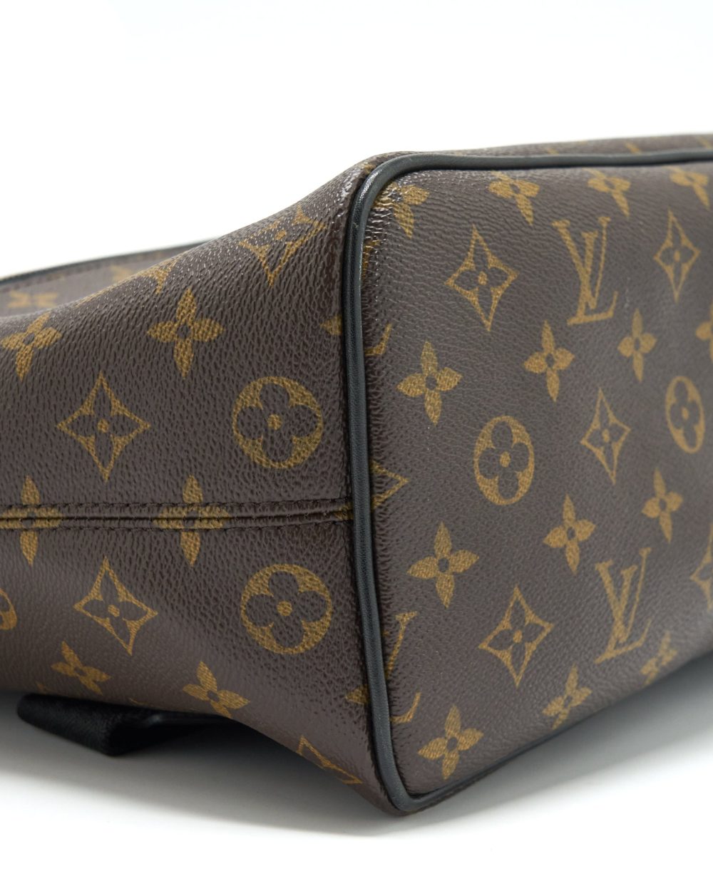 AAA Replica Louis Vuitton LV MACASSAR PALK BACKPACK MONOGRAM CANVAS GHW