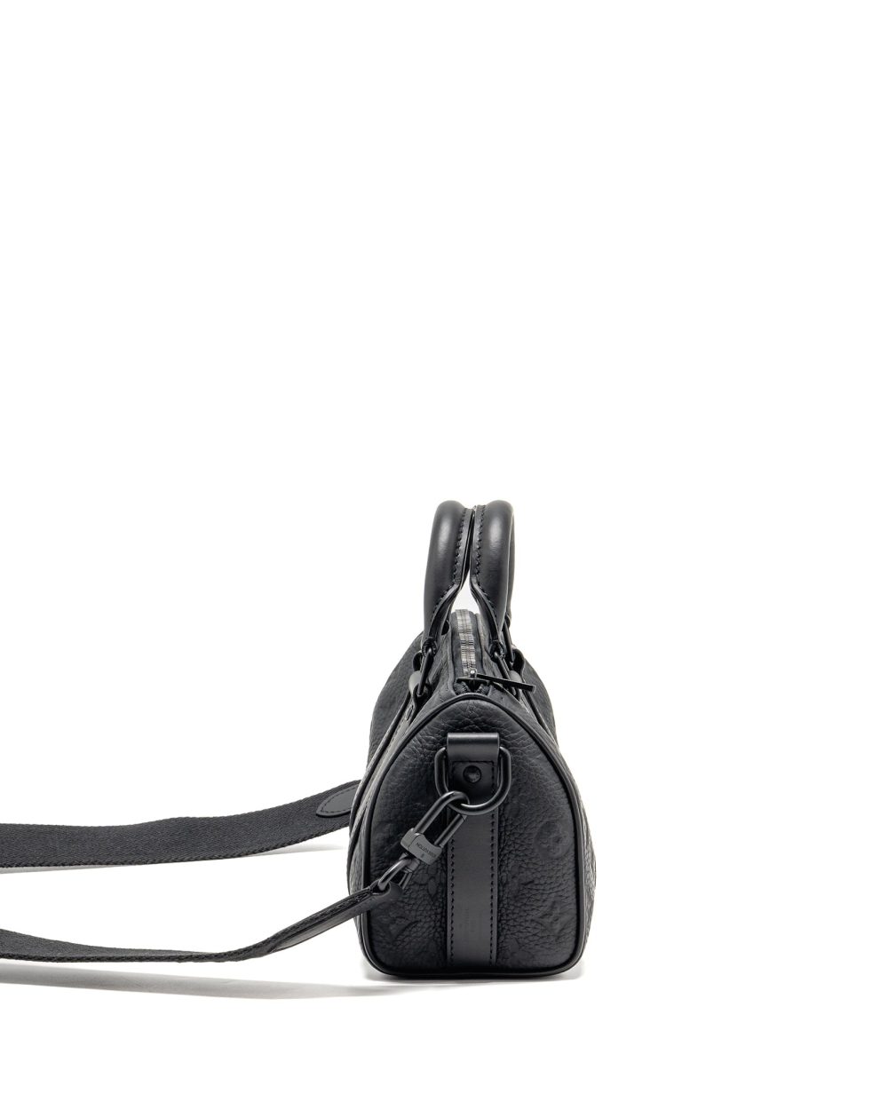 AAA Replica Louis Vuitton LV KEEPALL BANDOULIERE 25 MONOGRAM TAURILLON LEATHER BLACK WITH BLACK HARDWARE