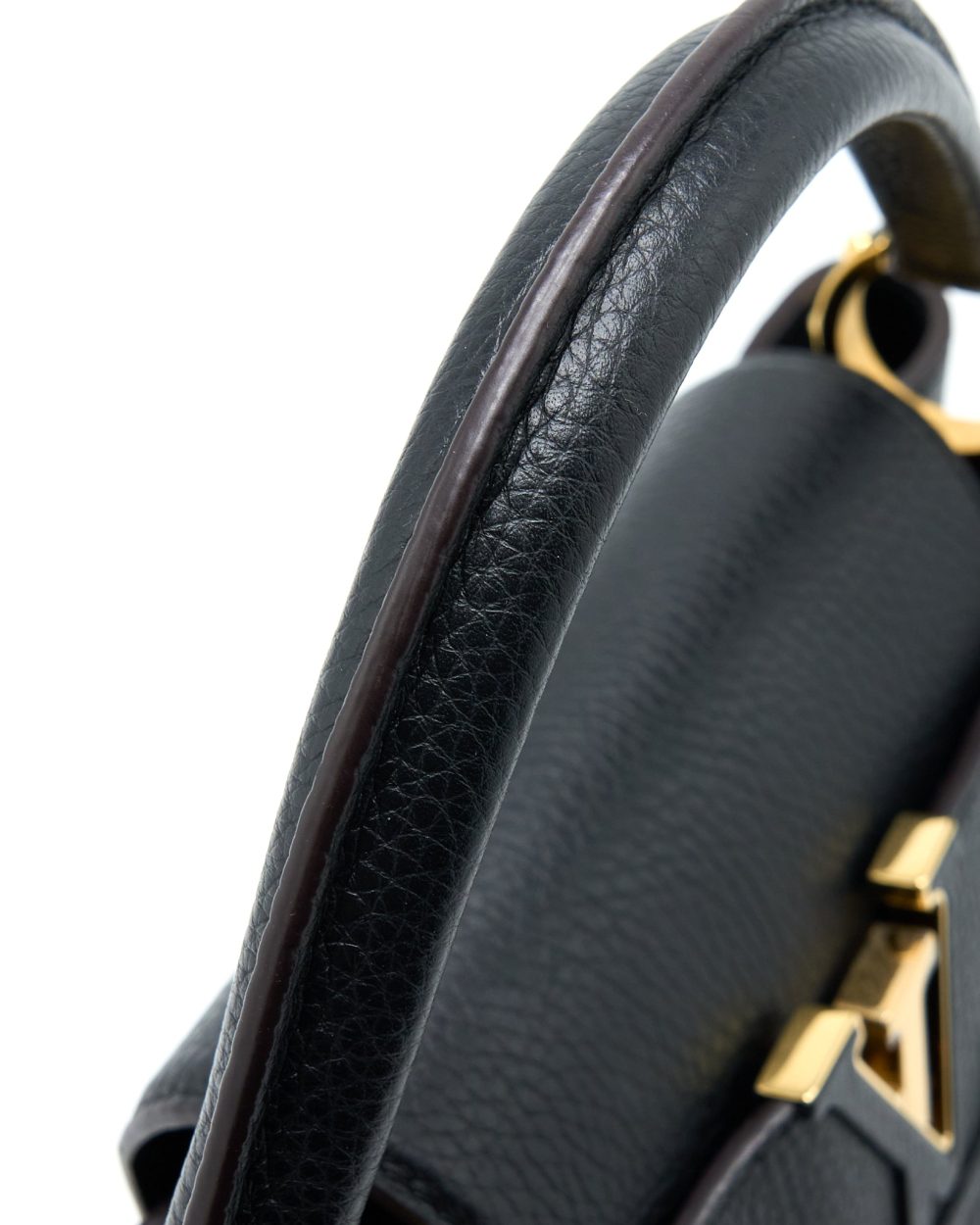 AAA Replica Louis Vuitton LV CAPUCINES MM TAURILLON BLACK GHW