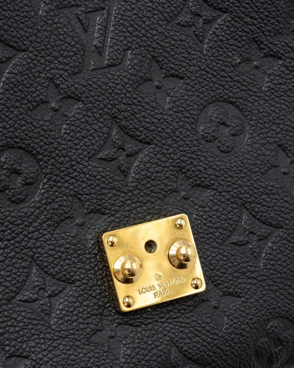 AAA Replica Louis Vuitton LV POCHETTE MÉTIS MONOGRAM EMPREINTE BLACK GHW (NEW VERSION)