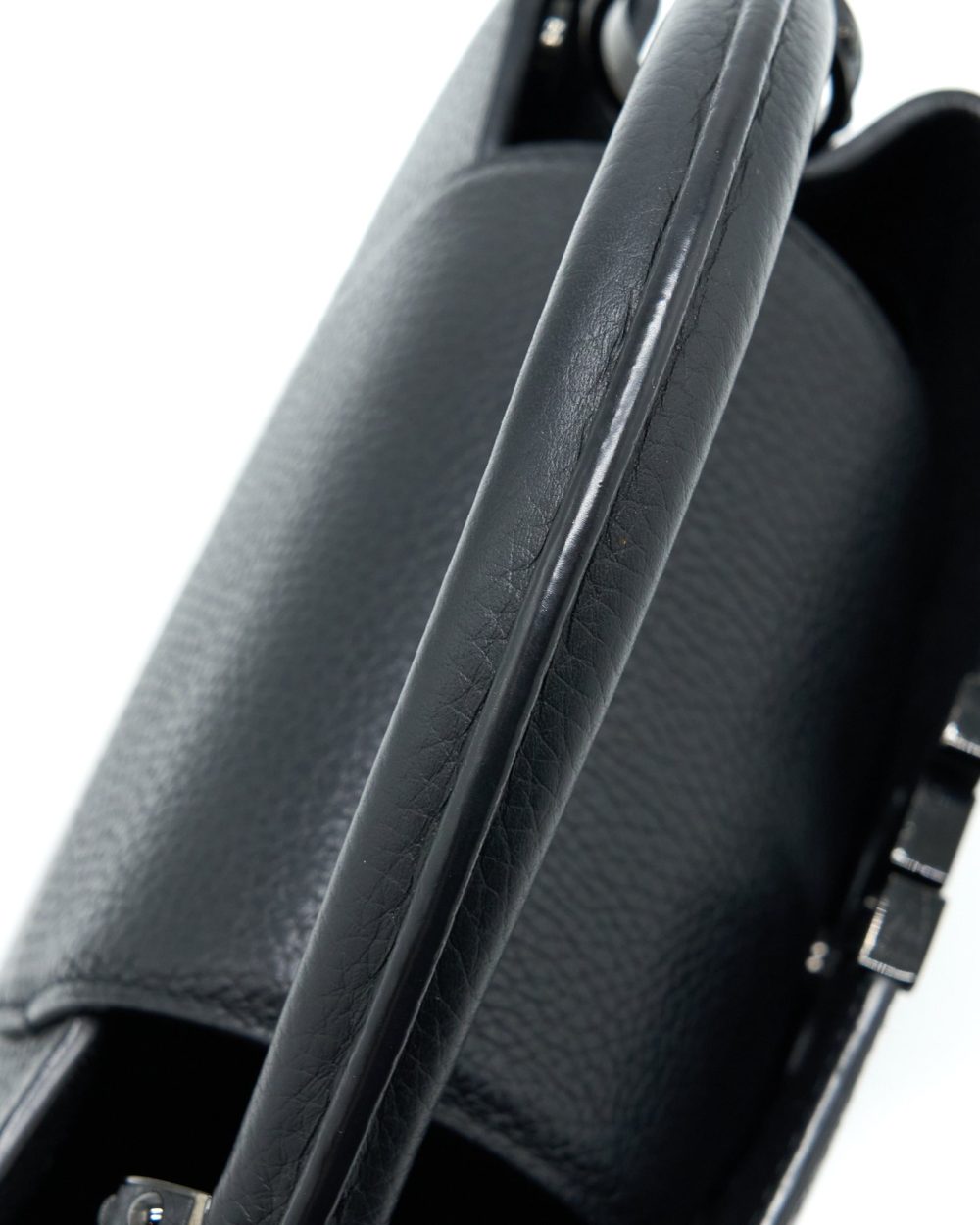 AAA Replica Louis Vuitton LV CAPUCINES BB TAURILLON SO BLACK WITH BLACK HARDWARE