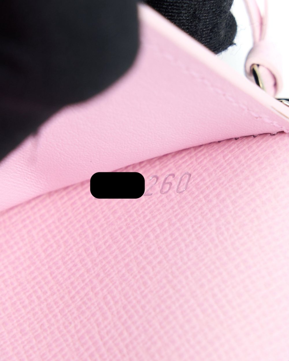 AAA Replica Louis Vuitton LV ESCALE VICTORINE WALLET PINK MULTICOLOUR SHW