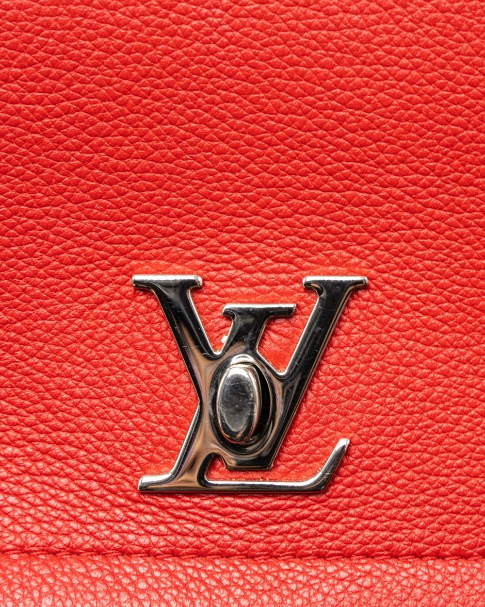 AAA Replica Louis Vuitton LV LOCKME II BB CALFSKIN RUBIS SHW
