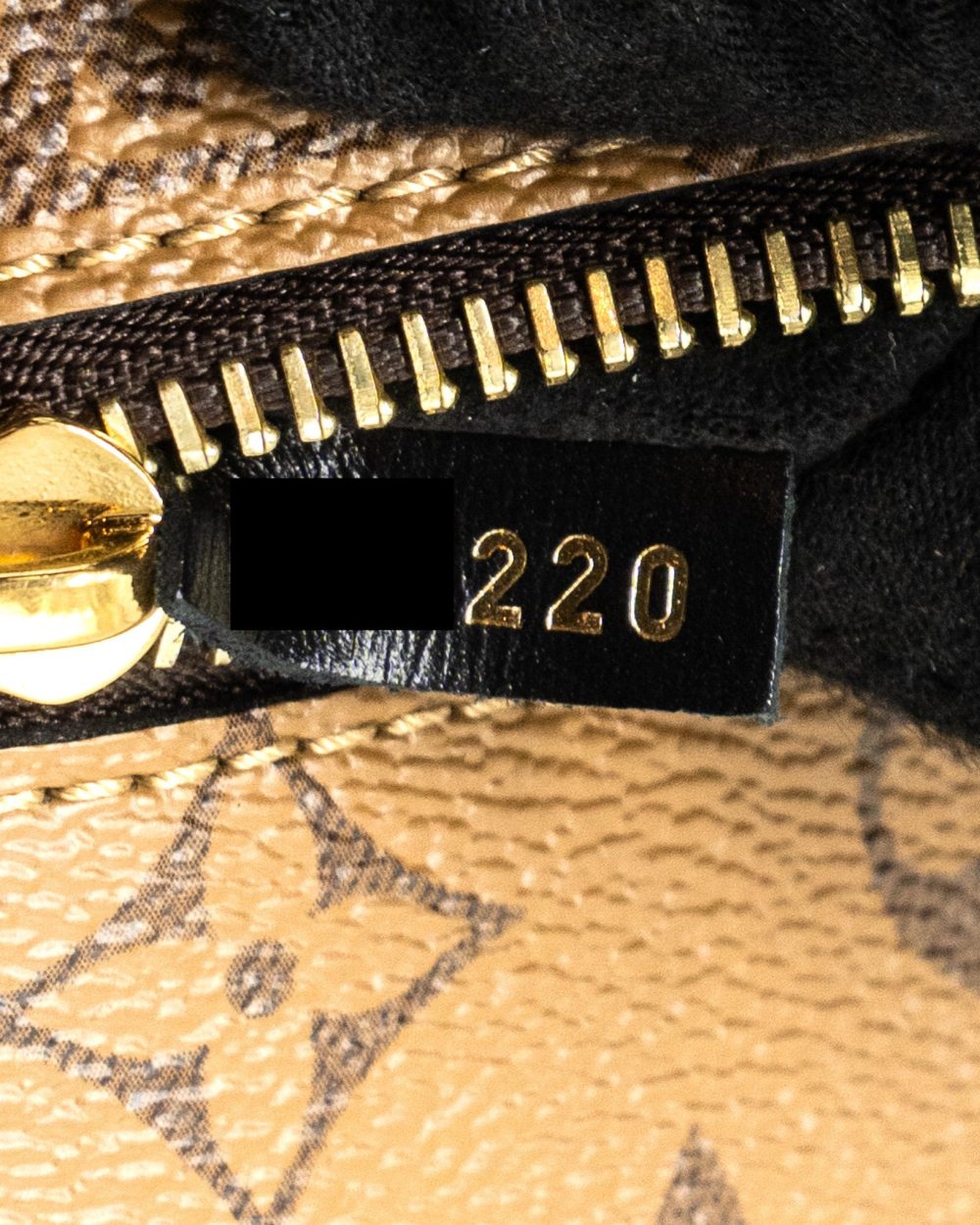 AAA Replica Louis Vuitton LV POCHETTE MÉTIS MONOGRAM REVERSE CANVAS GHW