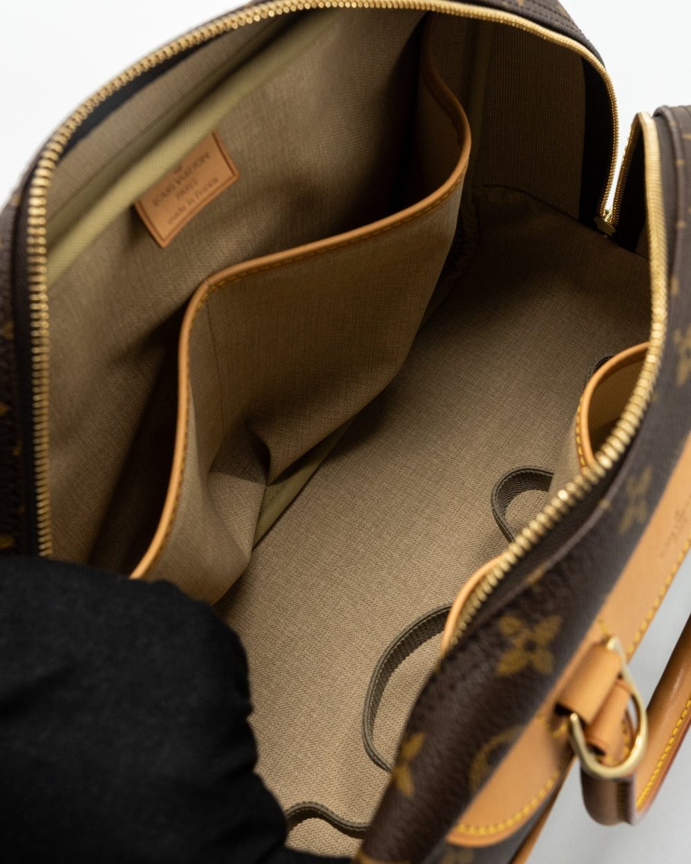 AAA Replica Louis Vuitton LV SMALL LUGGAGE BAG MONOGRAM CANVAS GHW