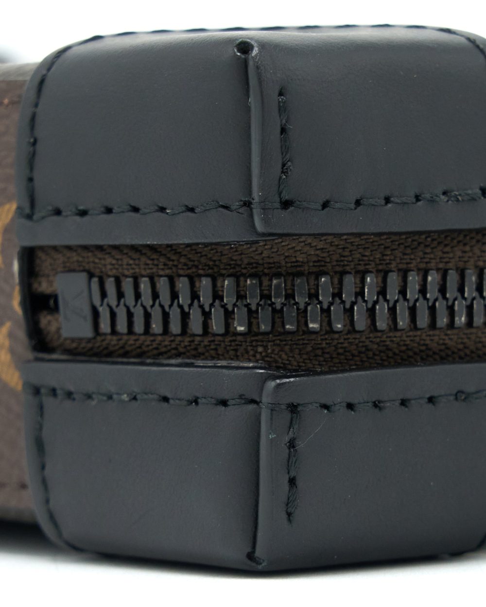AAA Replica Louis Vuitton LV SOFT TRUNK WALLET TAIGA/MONOGRAM CANVAS KHAKI GREEN BLACK HARDWARE