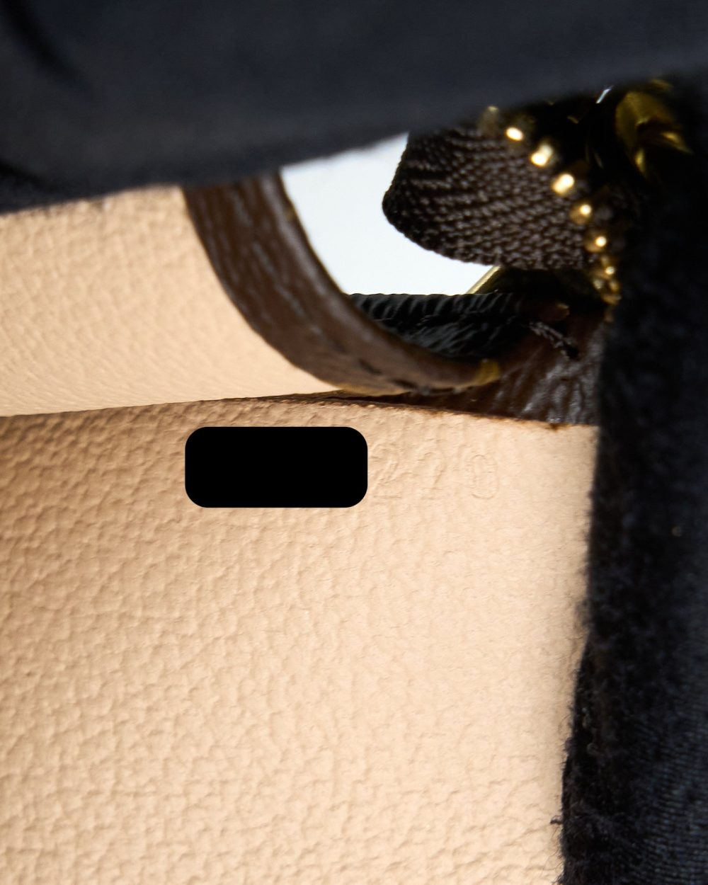 AAA Replica Louis Vuitton LV TOILETRY POCHETTE 26 MONOGRAM CANVAS GHW