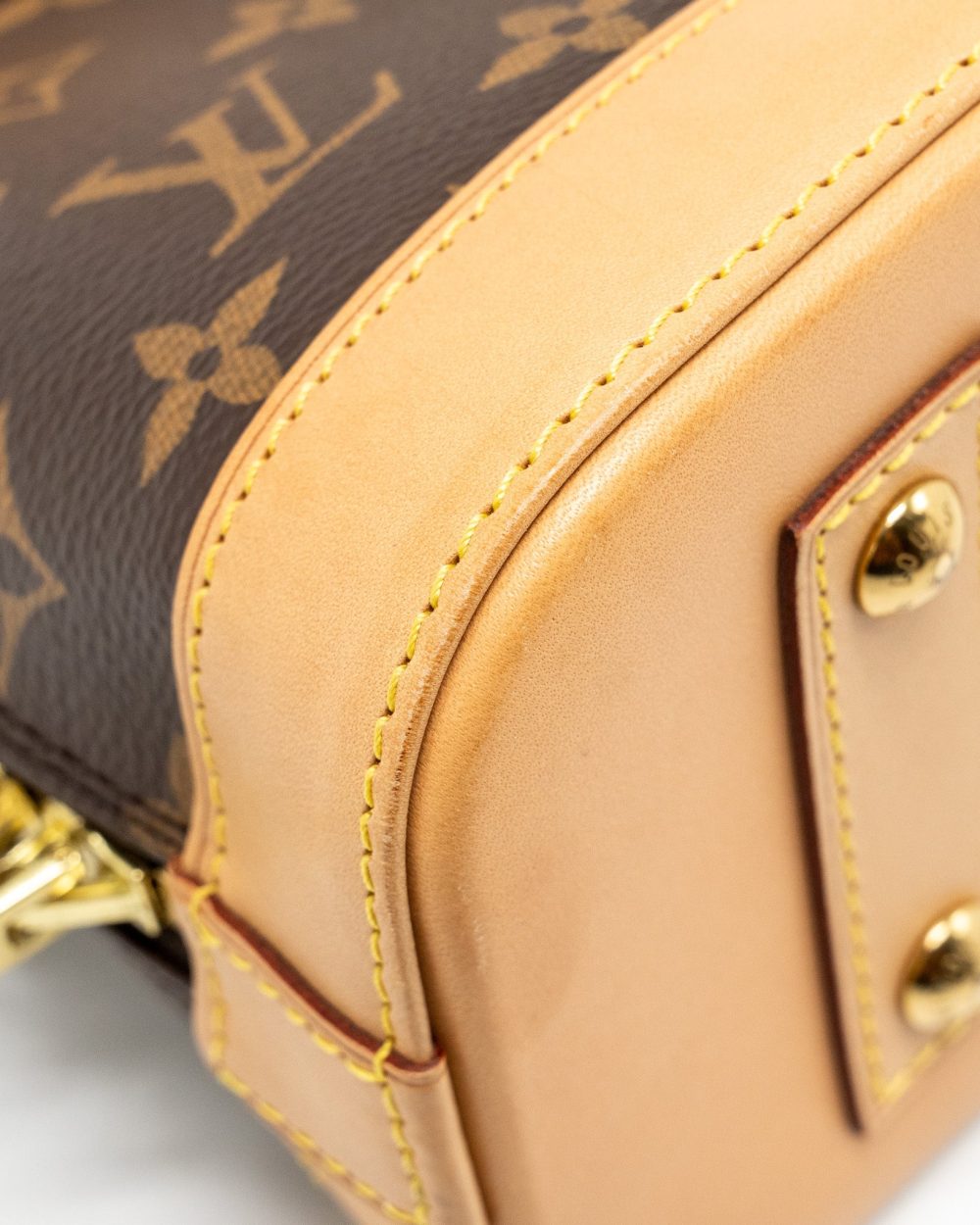 AAA Replica Louis Vuitton LV ALMA BB MONOGRAM CANVAS GHW