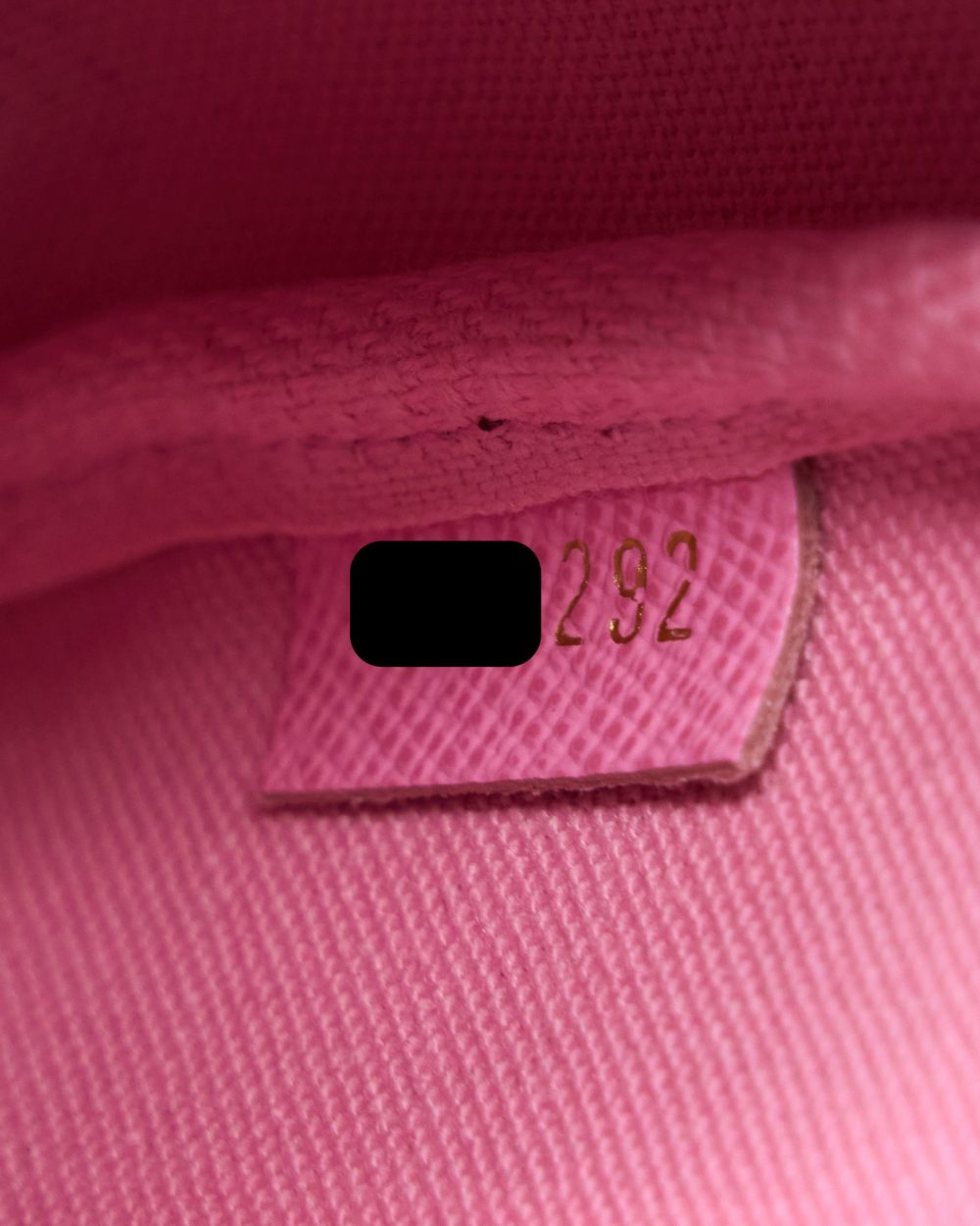 AAA Replica Louis Vuitton LV 2022 CHRISTMAS LIMITED MINI POCHETTE ACCESSORIES MONOGRAM CANVAS PARIS BOUTIQUE GHW