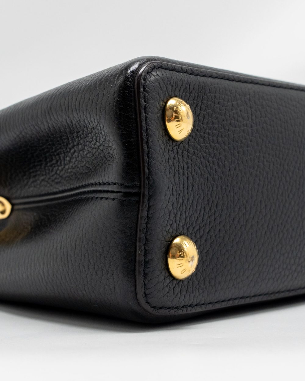 AAA Replica Louis Vuitton LV CAPUCINES BB CALFSKIN BLACK GHW