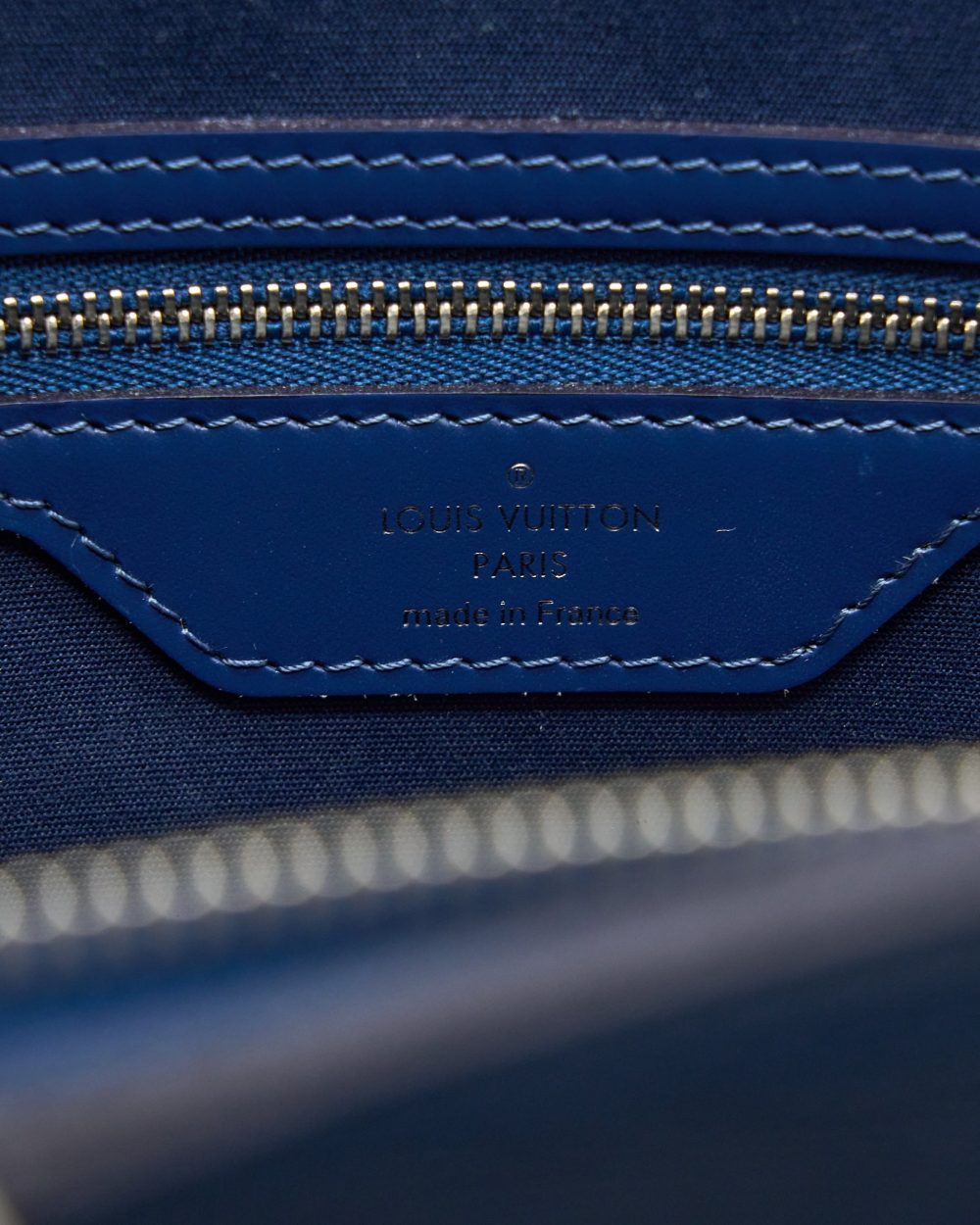 AAA Replica Louis Vuitton LV BREA MM EPI INDIGO SHW