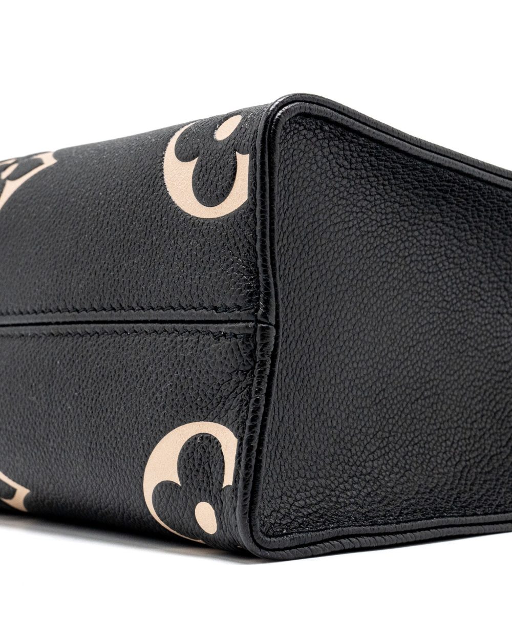 AAA Replica Louis Vuitton LV ONTHEGO PM BICOLOUR MONOGRAM EMPREINTE BLACK GHW