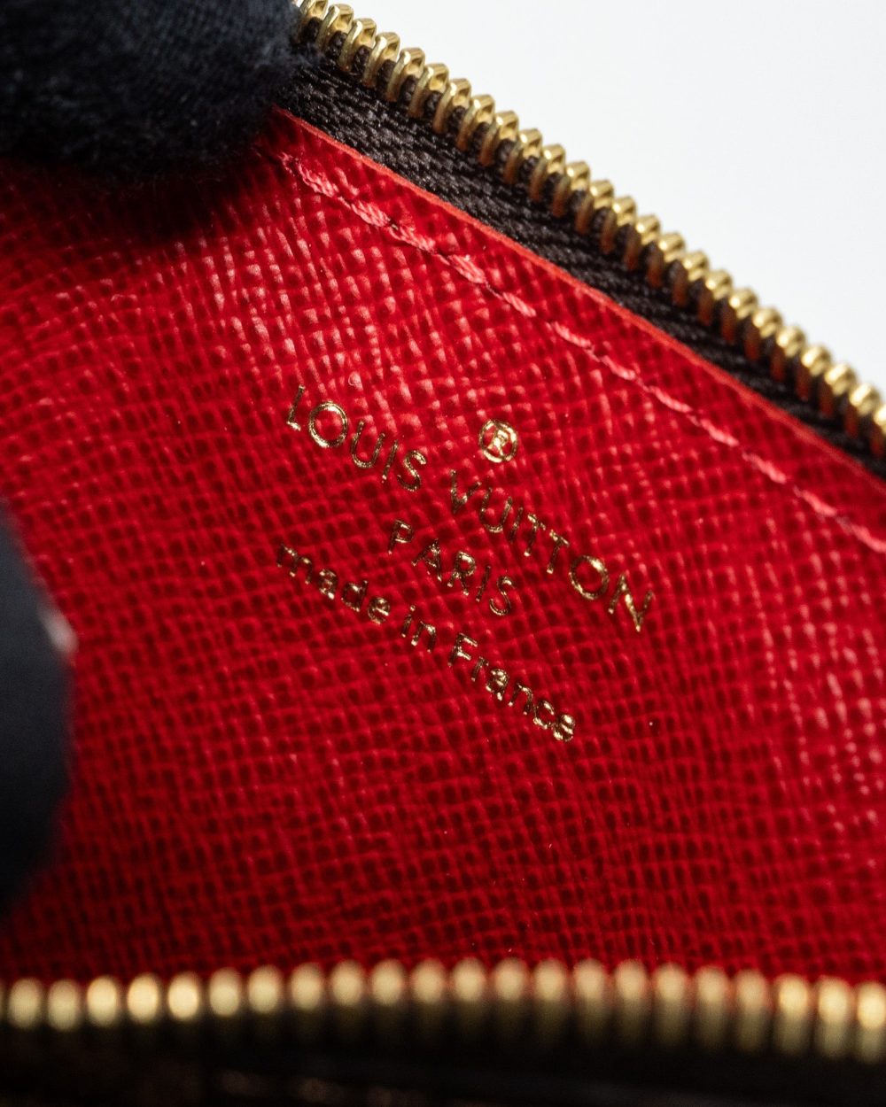 AAA Replica Louis Vuitton LV CARD HOLDER RECTO VERSO DAMIER EBENE/ RED GHW (NEW VERSION)