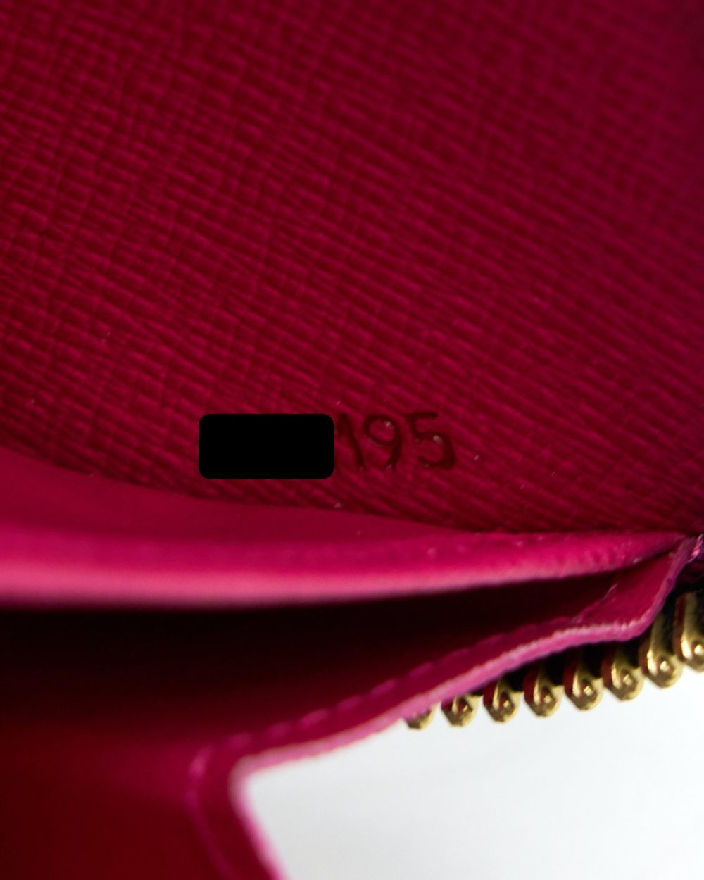 AAA Replica Louis Vuitton LV ZIPPY LONG WALLET BLACK MULTICOLOUR MONOGRAM CANVAS GHW