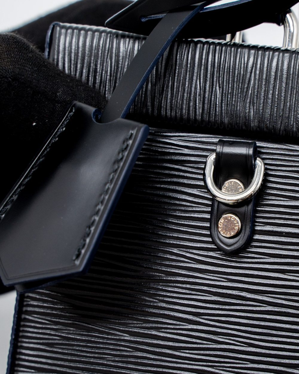 AAA Replica Louis Vuitton LV BLEECKER BOX BAG EPI BLACK SHW