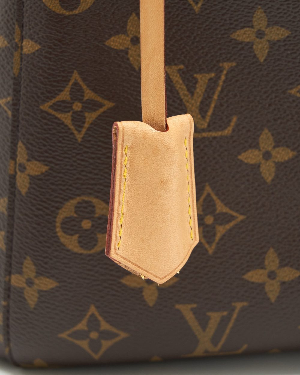 AAA Replica Louis Vuitton LV MONTAIGNE MM MONOGRAM CANVAS YEAR 2016